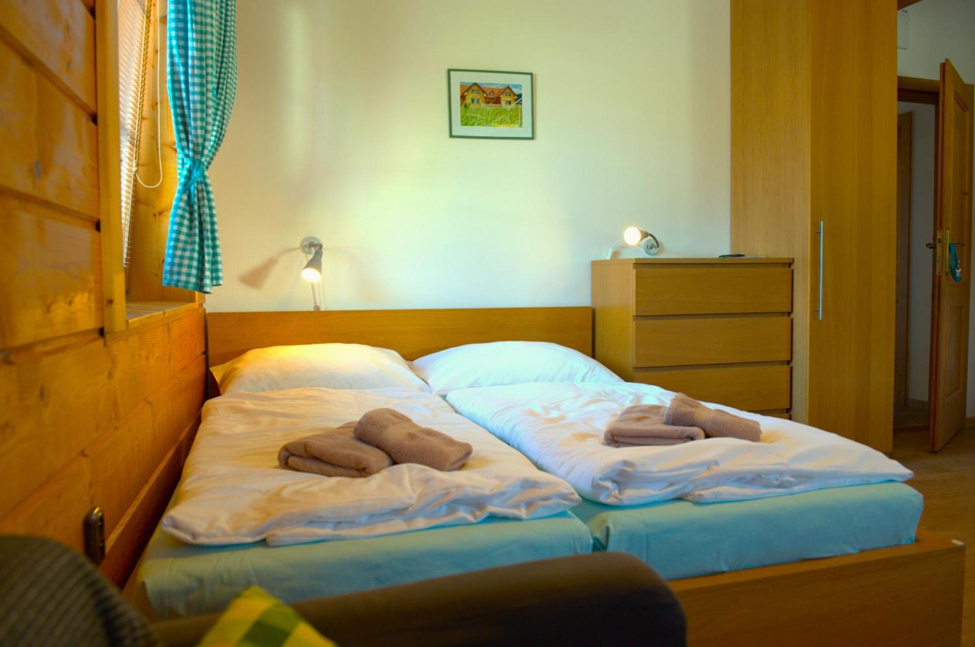 Apartmany Velké Karlovice Habitación foto